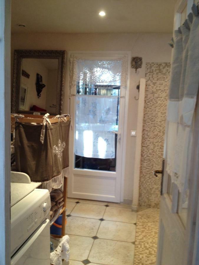 Apartament L'Oustalet La Tour-dʼAigues Zewnętrze zdjęcie