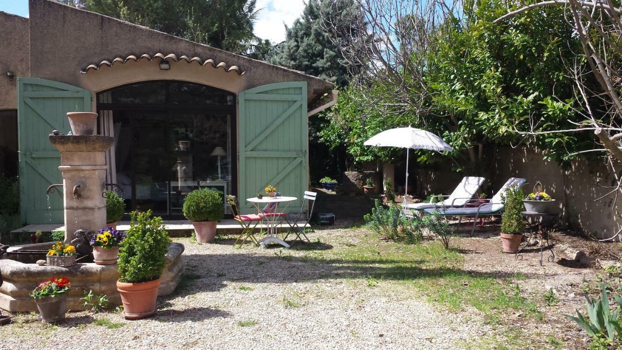 Apartament L'Oustalet La Tour-dʼAigues Zewnętrze zdjęcie